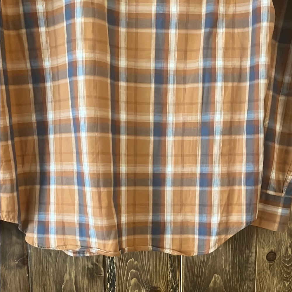 Columbia Orange and Gray Casual Button Down Shirt - Picture 7 of 10